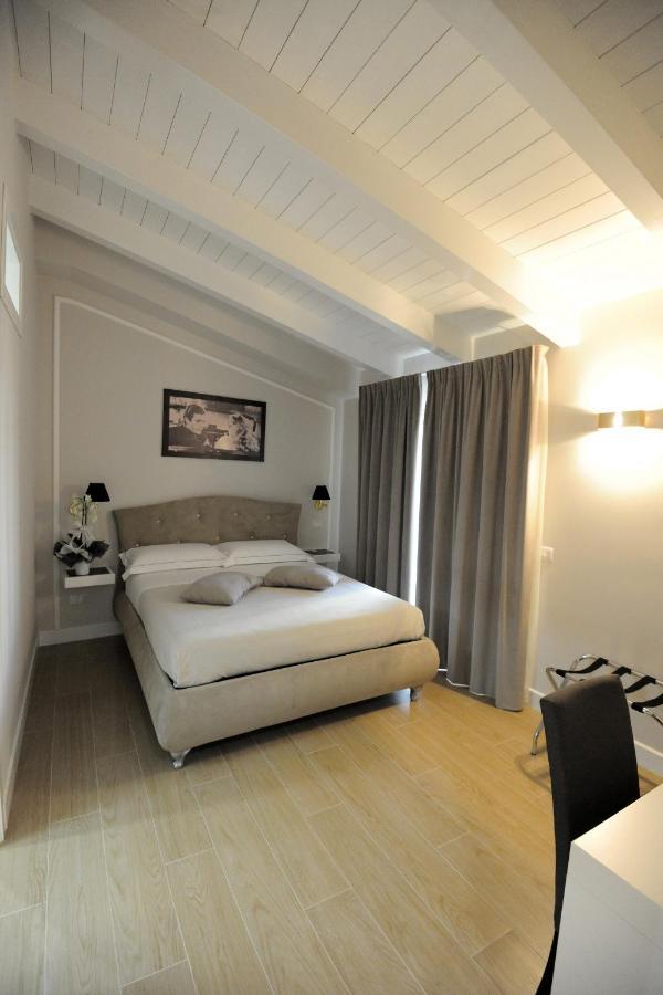 B&B La Dolce Vita Фонди Экстерьер фото