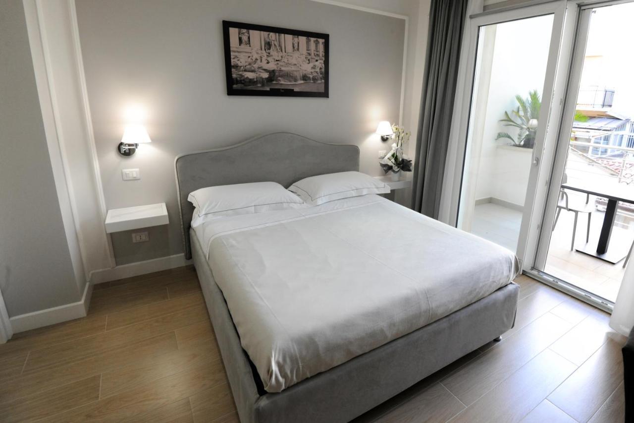 B&B La Dolce Vita Фонди Экстерьер фото